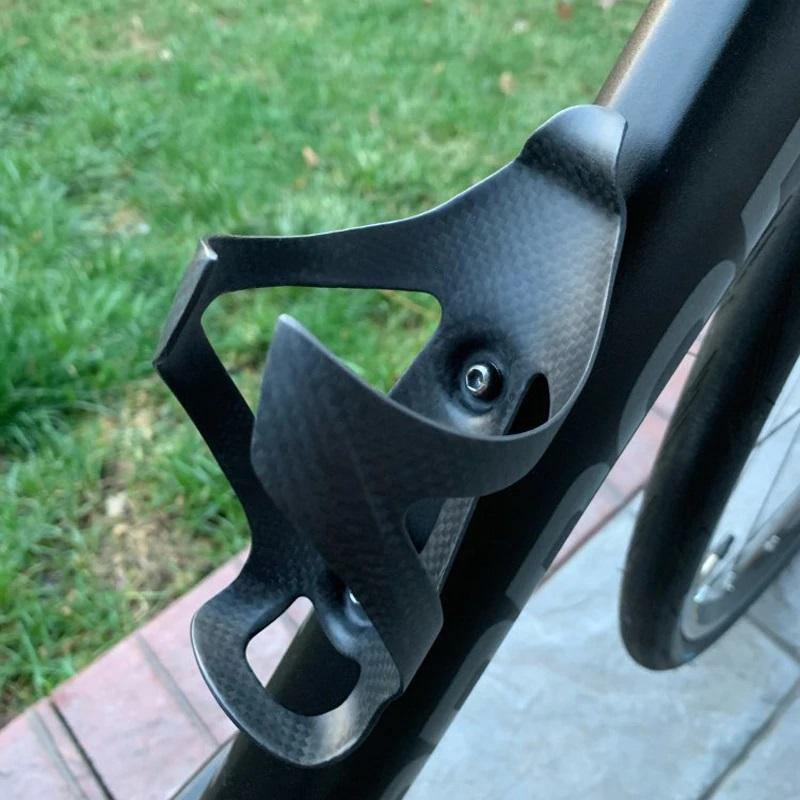 Carbon Fibre Water Bottle Holder ultra-light gloss/matte - Beargoods Carbon Fibre Water Bottle Holder ultra-light gloss/matte Beargoods.co.uk 27.99 Beargoods